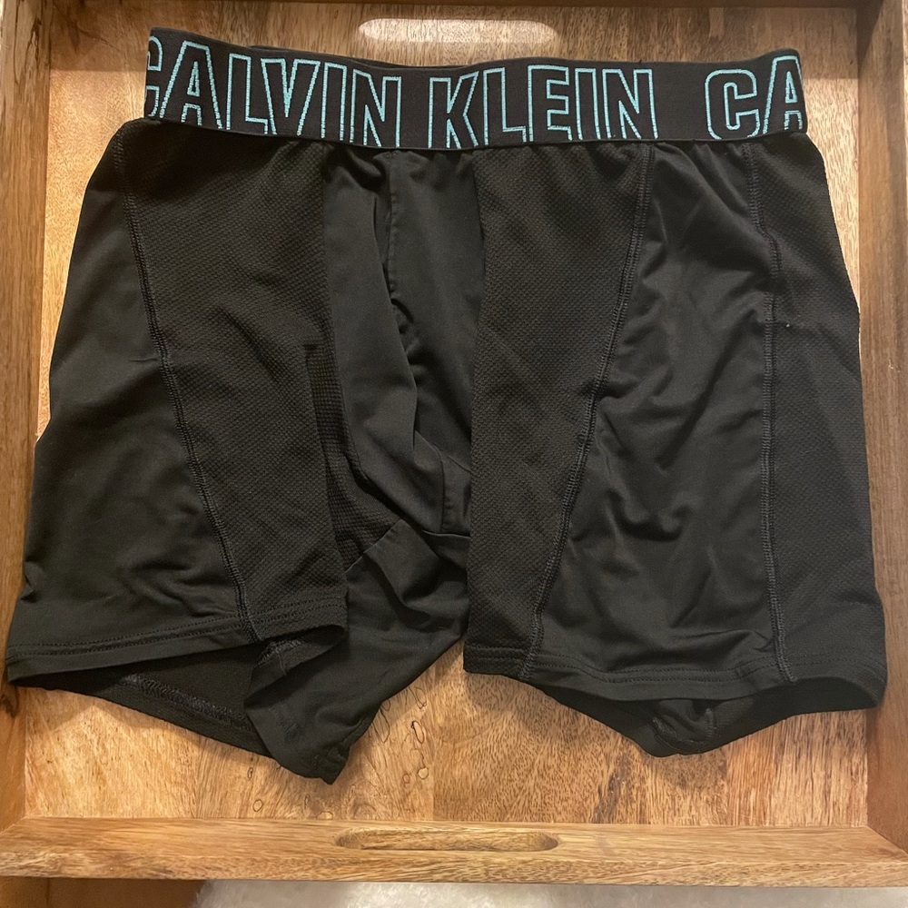 Men’s Calvin Klein performance briefs